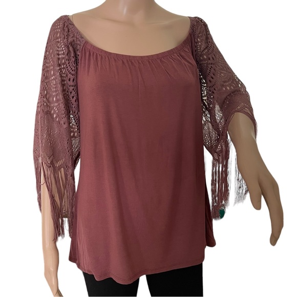 VaVa by Joy Han Farrah Bohemian Off Shoulder Top w Fringe Details   MED - Picture 10 of 14